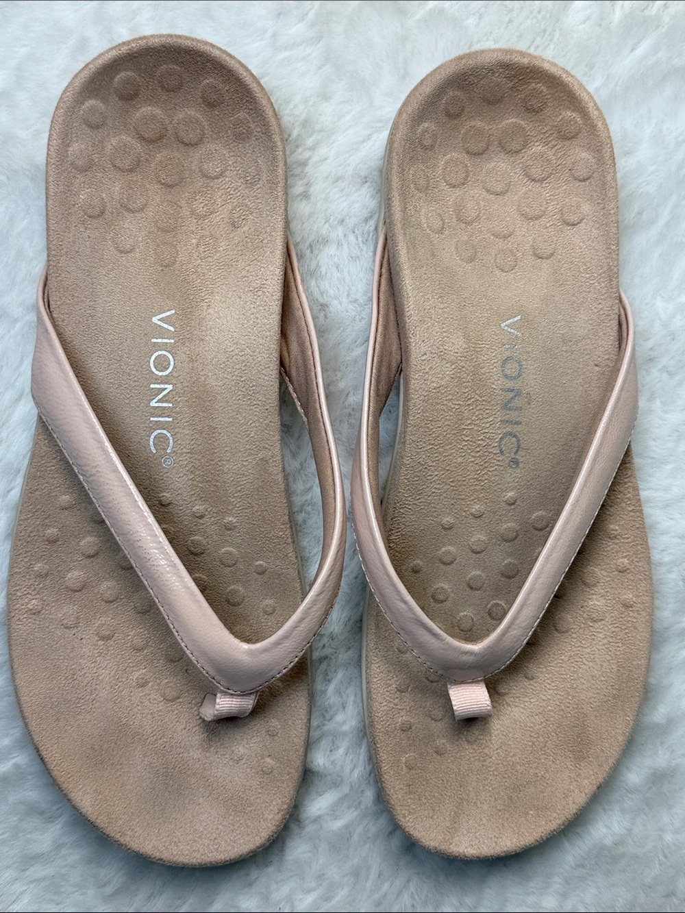 Vionic Dillon Toe Post Sandals US 8.5 EU 40 Patent Leather Blush Pink Flip Flop